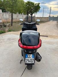 Piaggio X8 2005