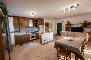 3 LOCALI A BASTIA UMBRA