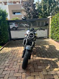 Yamaha scrambler xsr 700