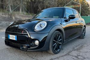 MINI Cooper SD 2.0 JCW Total black