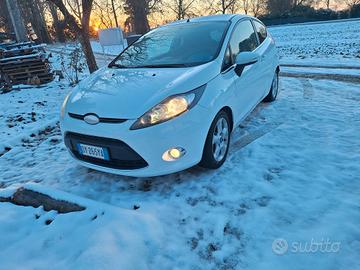 Ford fiesta 1.4 gpl 