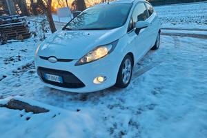 Ford fiesta 1.4 gpl 