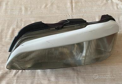 Fanale anteriore sinistro peugeot 106