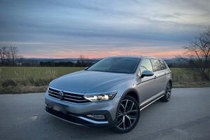 Volkswagen Passat ALLTRACK 2022 4motion DCC LED