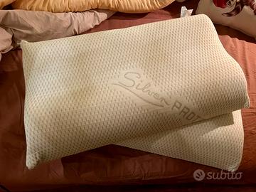 Coppia di guanciali in viscoelastico