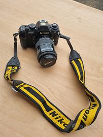 Nikon f 501 con obbiettivo  AF 35-105mm vintage 
