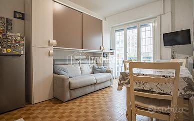 MONOLOCALE LUNGOMARE CHIAVARI