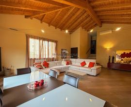 Villa singola con ampio giardino