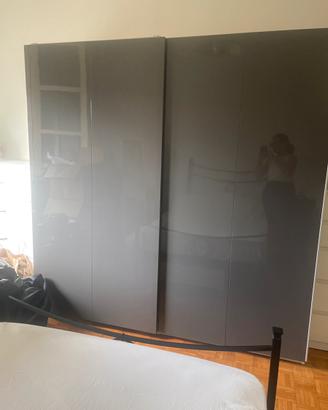 Letto più armadio grigio per cameretta