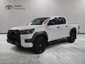 Toyota Hilux 2.4 D A/T 4WD 4 porte Invincible...