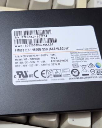 Hard Disk Samsung PM863 SSD 960GB Server e NAS
