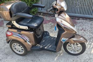Scooter a tre ruote