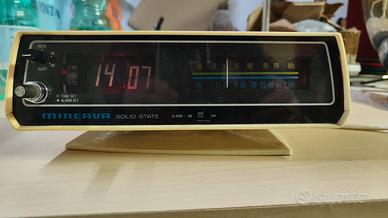 Minerva U90 radiosveglia vintage Space Age 