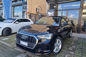 AUDI Q3 35 TDI S tronic Business Advanced