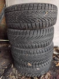 gomme invernali complete di cerchi per lancia Y