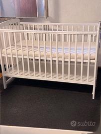 White Wooden Baby Cot Bed with Adjustable bed
