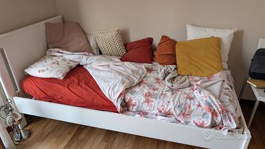 letto Ikea senza un graffio