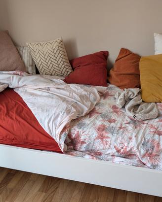 letto Ikea senza un graffio