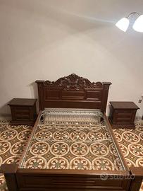 Camera da Letto Matrimoniale in Stile Classico