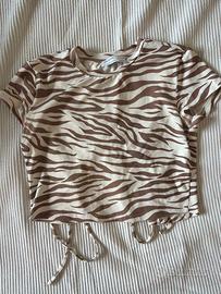 T-shirt corta