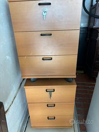 varie mobili e oggetti