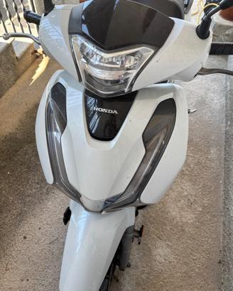 sh 125 2017