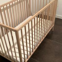 Lettino per bambini con materasso
