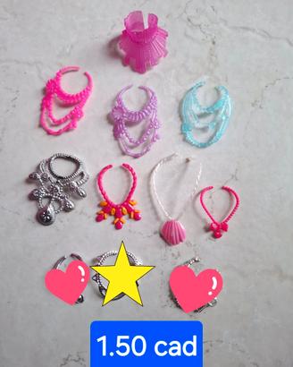 Accessori per bambole Barbie: collane e collanine