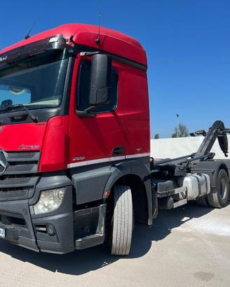 MERCEDES-BENZ MERCEDES ACTROS 25.51 SCARRABILE