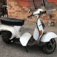 Vespa 50 N bianca