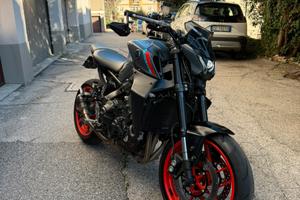 Yamaha MT-09 2021 storm fluo