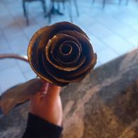 rosa in ferro battuto fatta a mano 