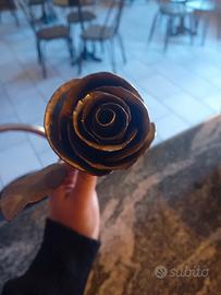 rosa in ferro battuto fatta a mano 