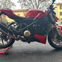 Ducati Streetfighter V2 - 2010