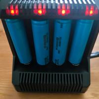 Caricabatterie Nitecore Intellicharger i8 lipo