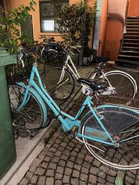 Bici verde acqua