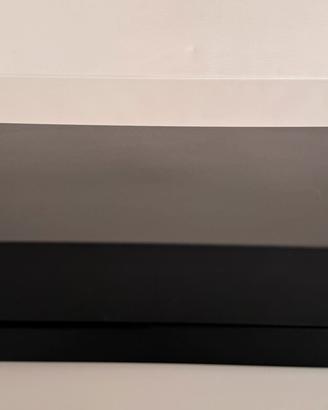 Xbox One X 1TB – Usata poco – Difetto video