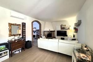 4 LOCALI A CADONEGHE