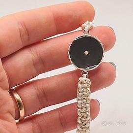 Braccialetto macrame con seme di senape