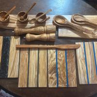 Materiale da cucina in ulivo