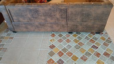 Divano a "L" Chesterfield in tessuto