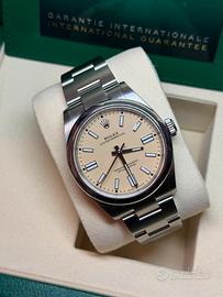 Rolex Oyster Perpetual 134300