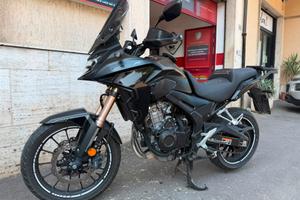 Honda CB500X 2022