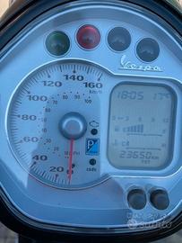 Piaggio Vespa 250 GTS - 2008