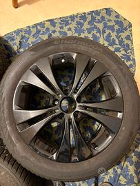 Set 4 cerchi e gomme invernali Hankook