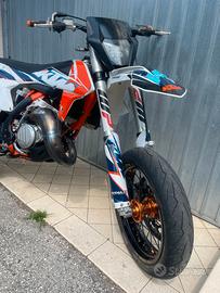 moto KTM SX 125