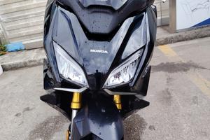 Honda Forza 750 2021