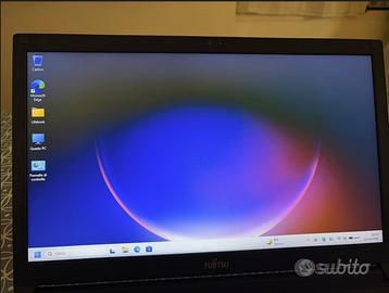 Fujitsu Lifebook E556 i5 8gb ssd500