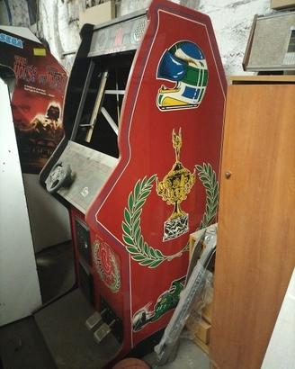 cabinato arcade vuoto