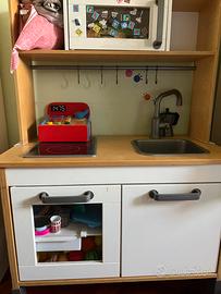 Cucina Ikea giocattolo con accessori